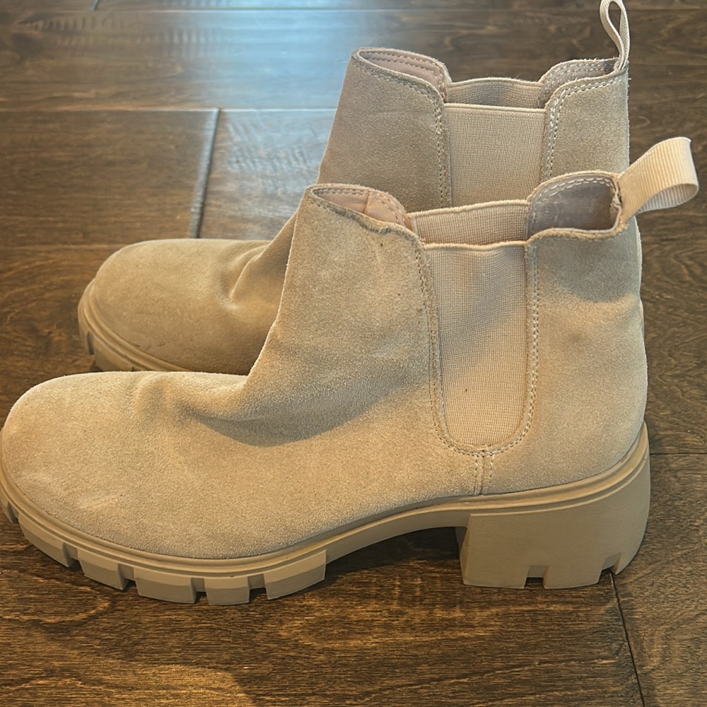 Steve Madden booties